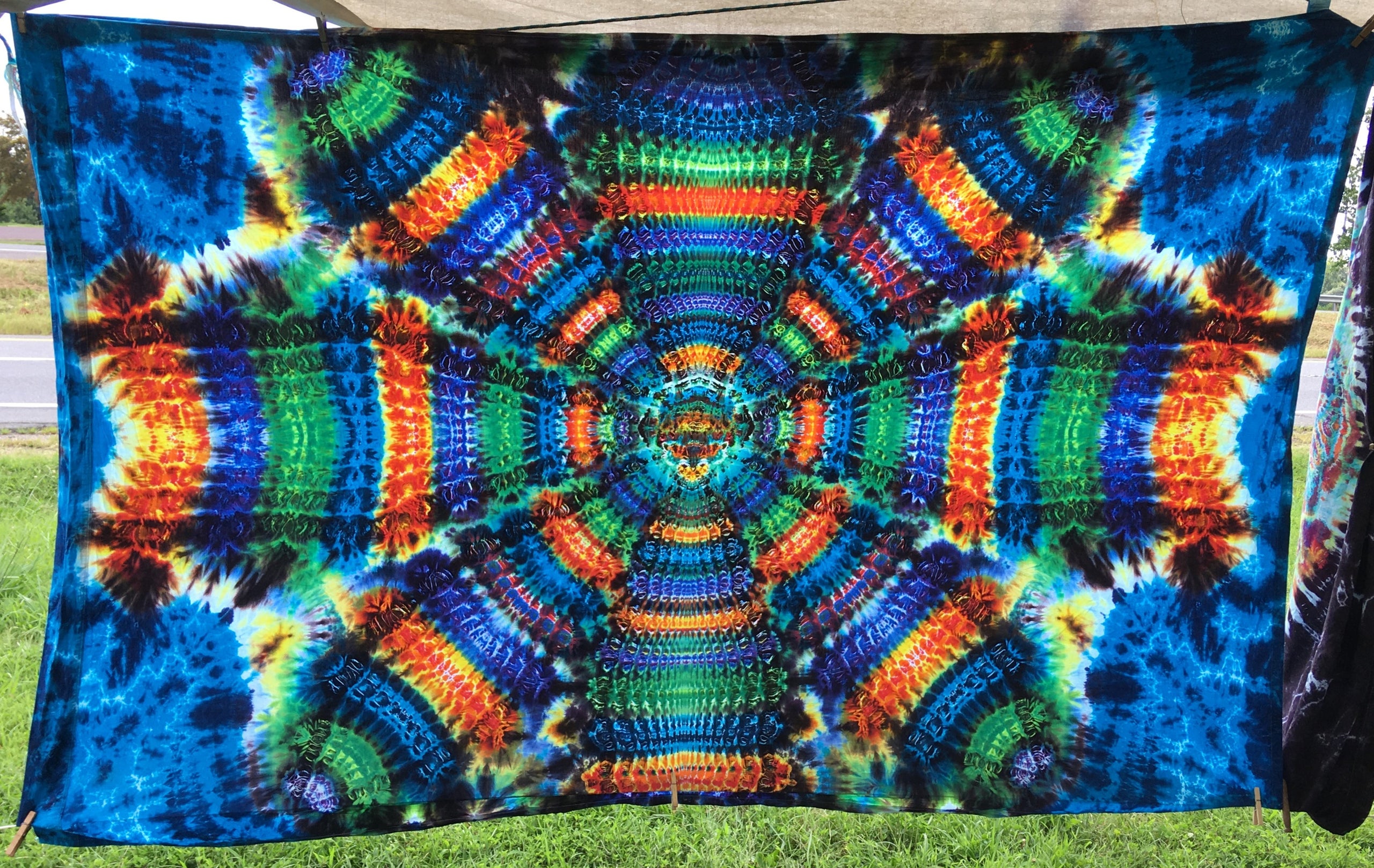 Tapestry 0552 Evolution Milky Wave Tie Dye